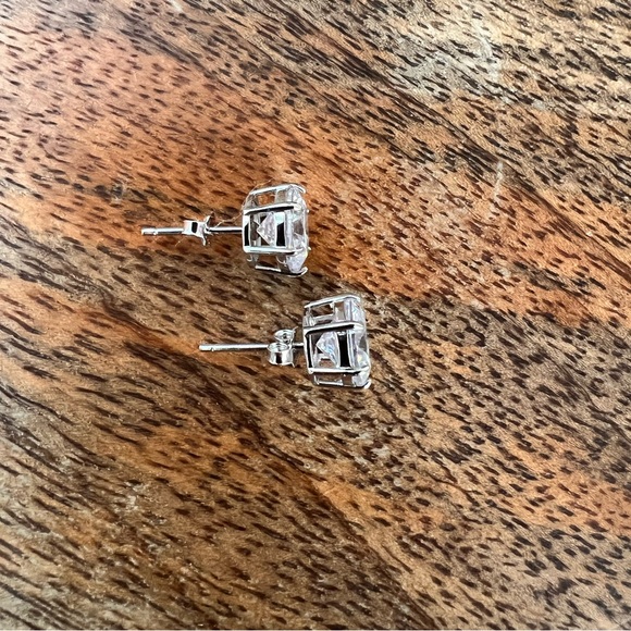 Sona simulated diamond 2ct. Diamond earrings. - Picture 2 of 3